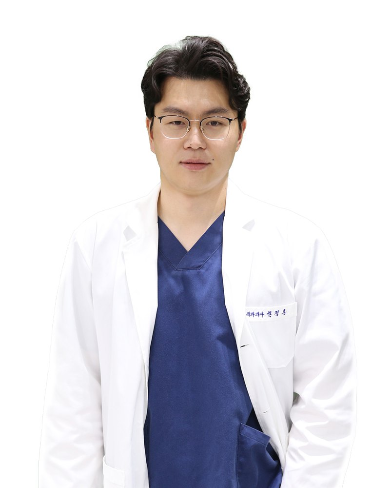 오른치과의원 한정훈 대표원장